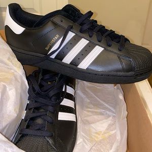Black & white adidas superstar classic men size 10